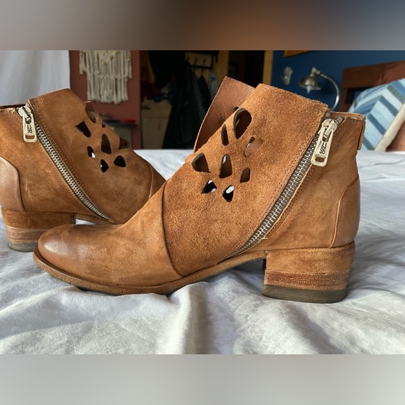 A.S.98 Laser Cut Booties - Picture 7 of 12